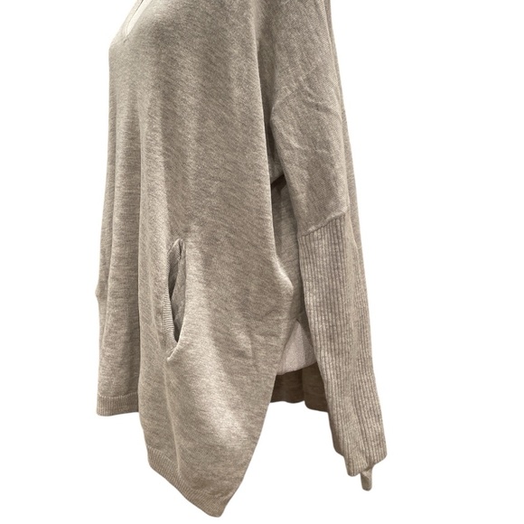 Babaton S/M Gray Wool Linen Oversized V-Neck Pocket Sweater - Picture 6 of 8
